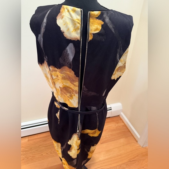 White House Black Market Black and Yellow Floral Midi Dress with belt V N NWOT - Picture 10 of 16